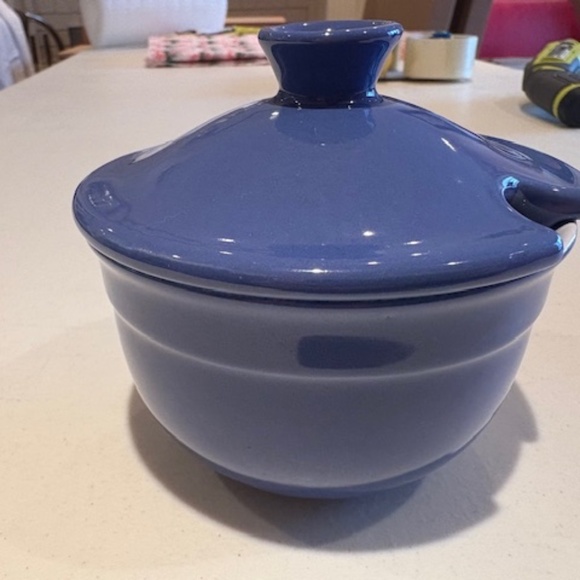 Emile Henry Lidded Sugar Bowl (Periwinkle Blue) - Picture 1 of 3